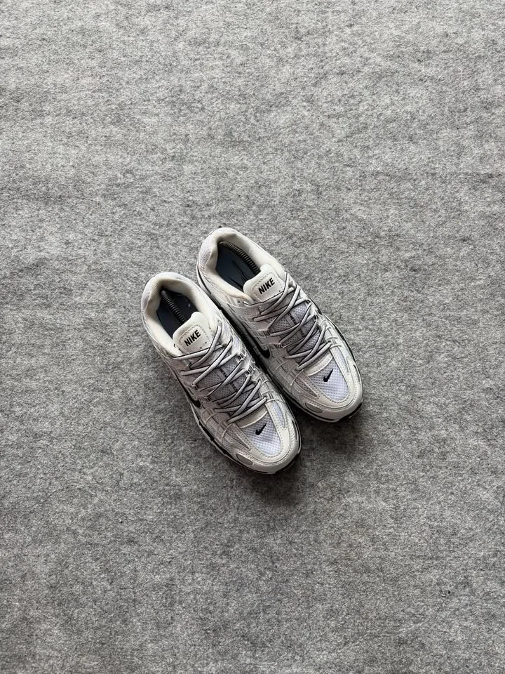 P-6000 white metallic silver