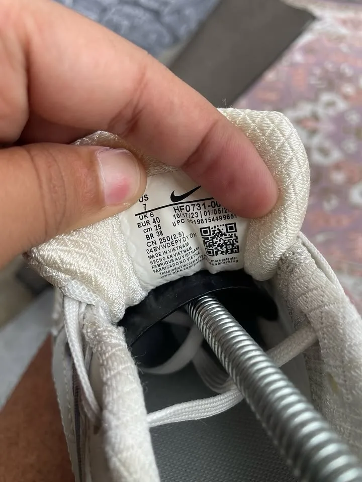 Nike Air Zoom Vamero 5 Platinum