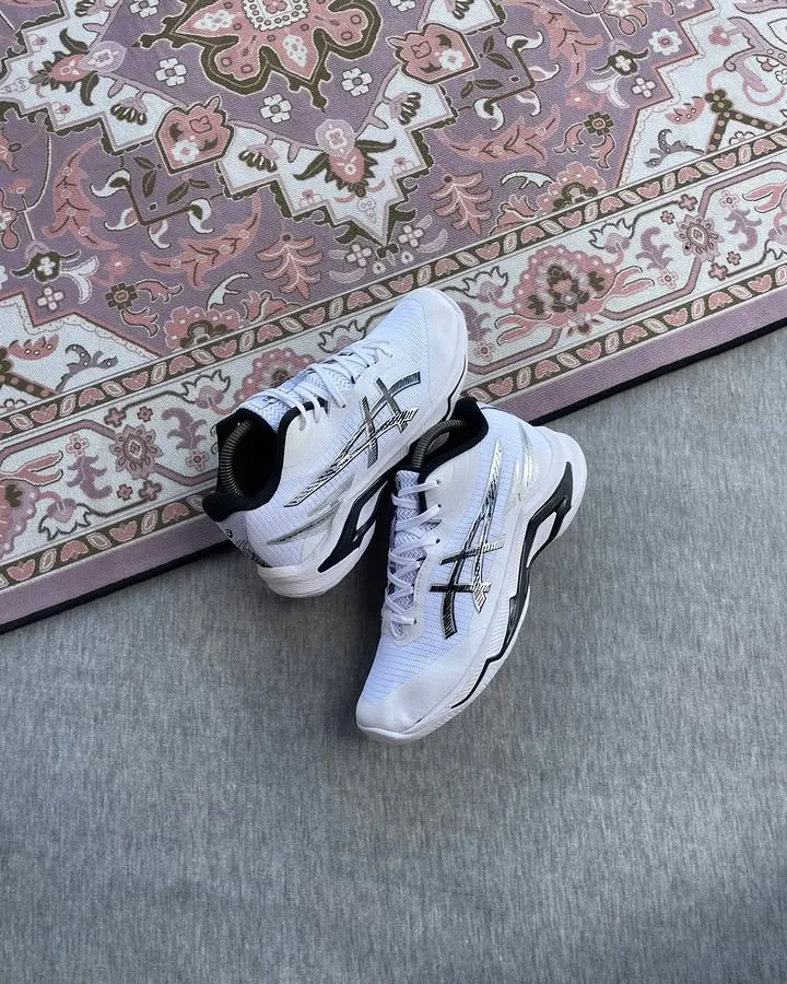 Asics Netburner Ballistic MT 4