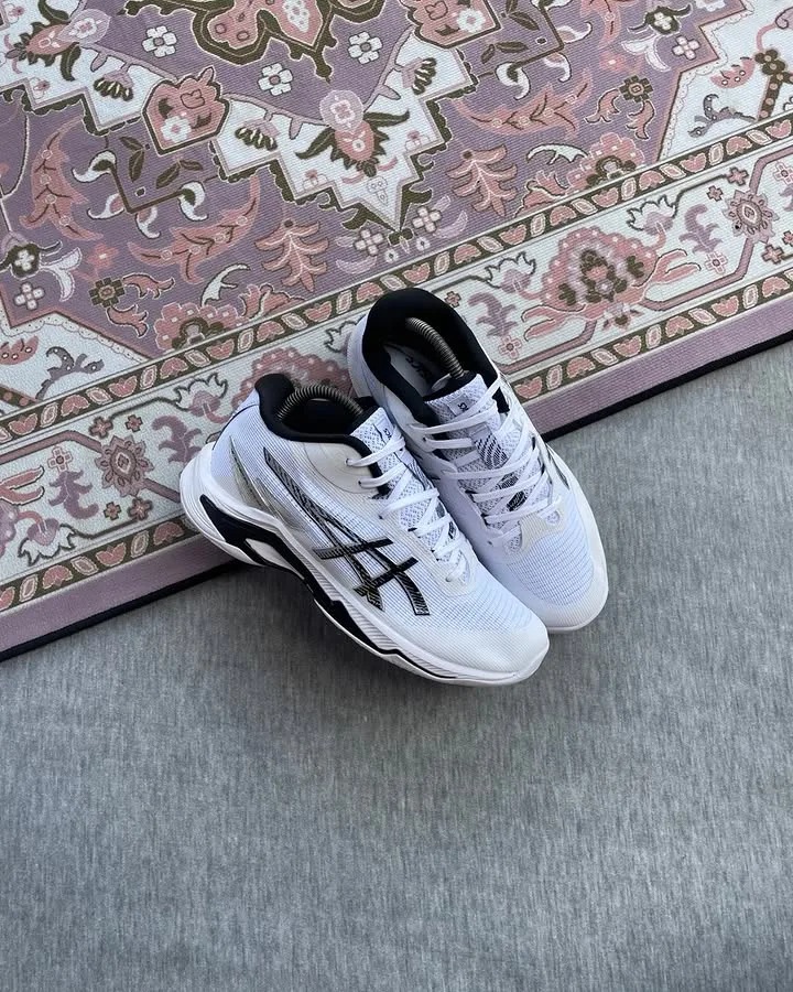 Asics Netburner Ballistic MT 4