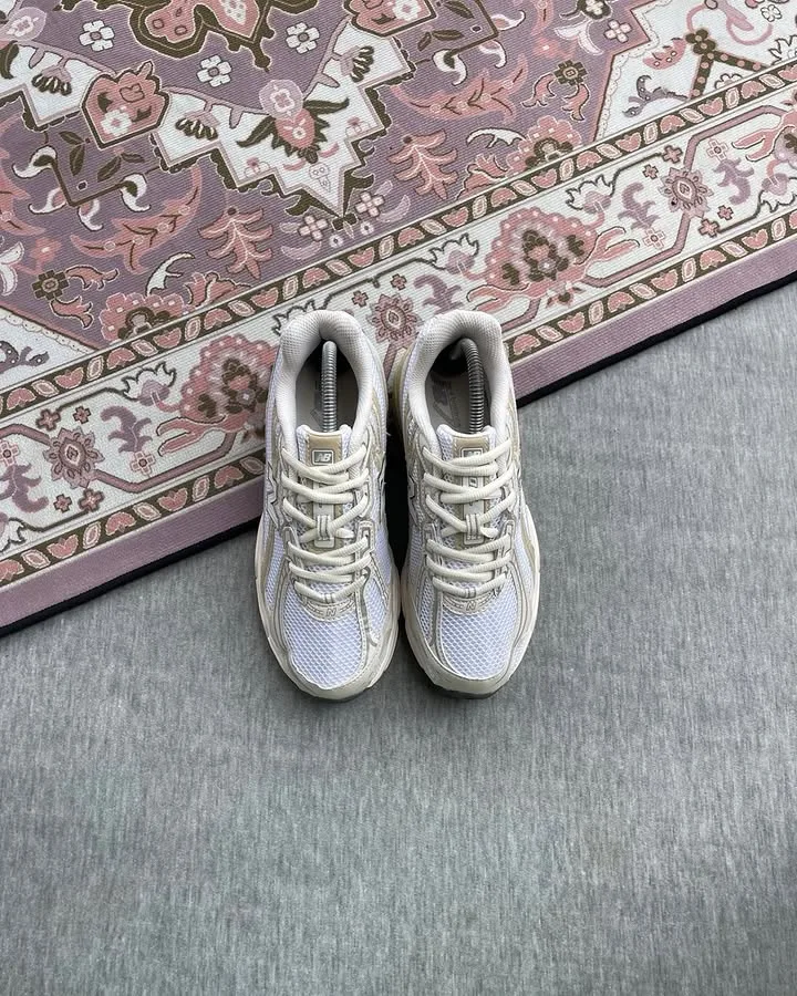 New Balance 740 V2 White Beige