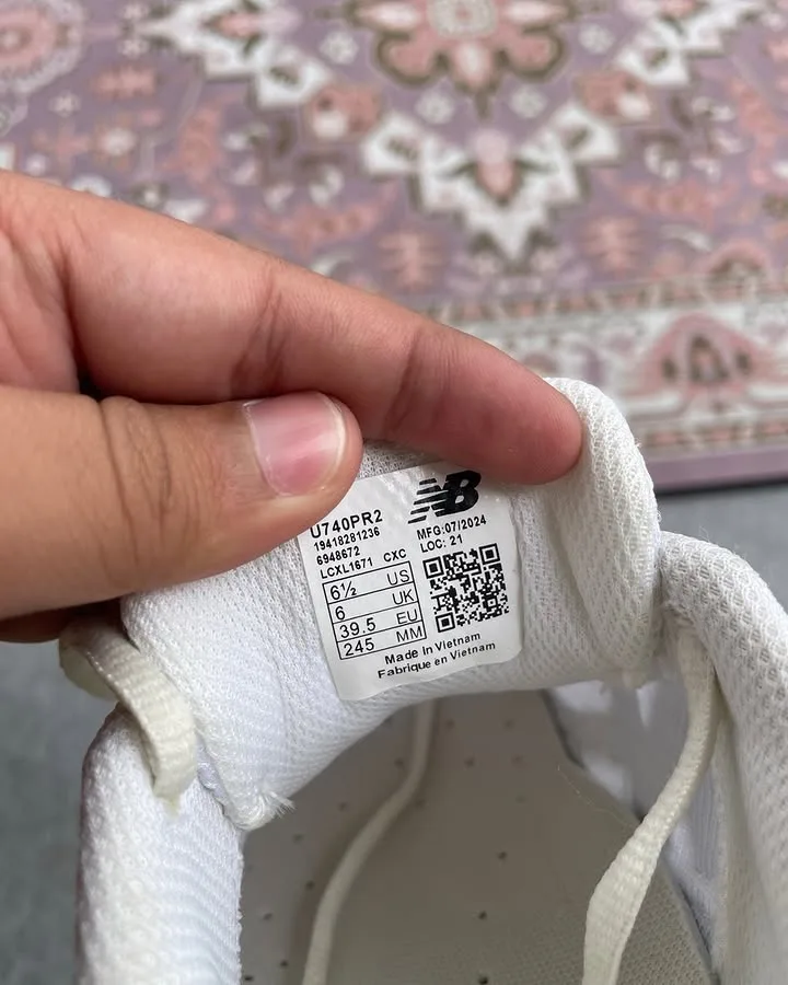 New Balance 740 V2 White Beige
