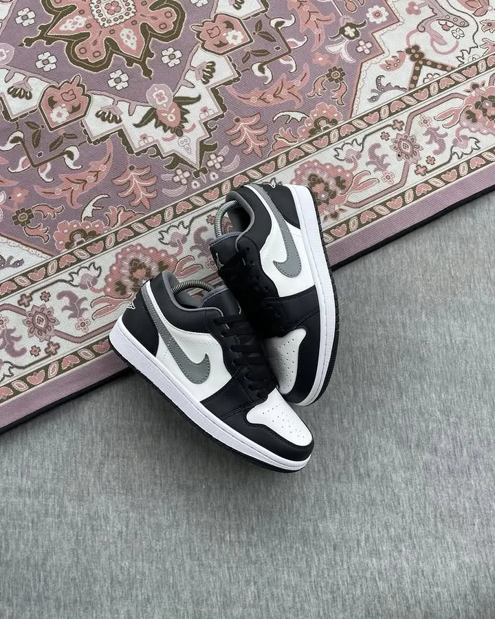 Nike air jordan low