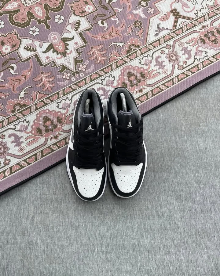 Nike air jordan low