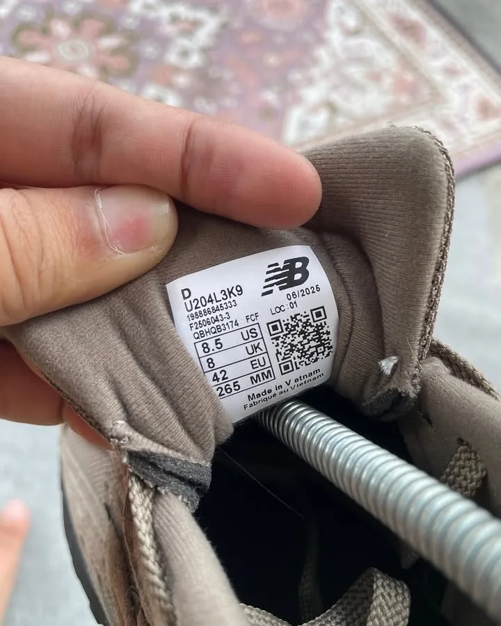 New Balance 204L Taupe