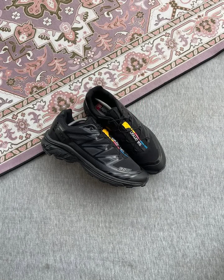 Salomon XT-6 triple black