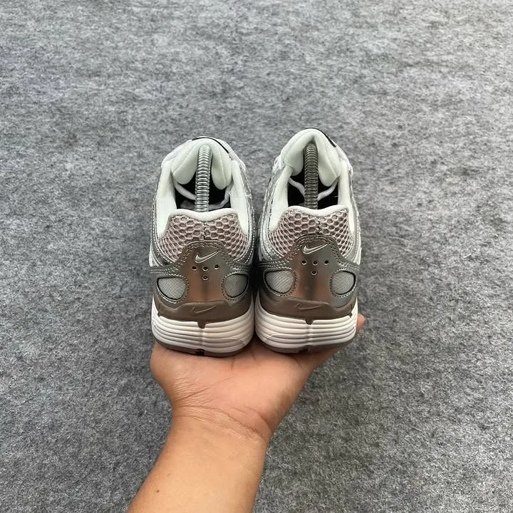 Nike p6000