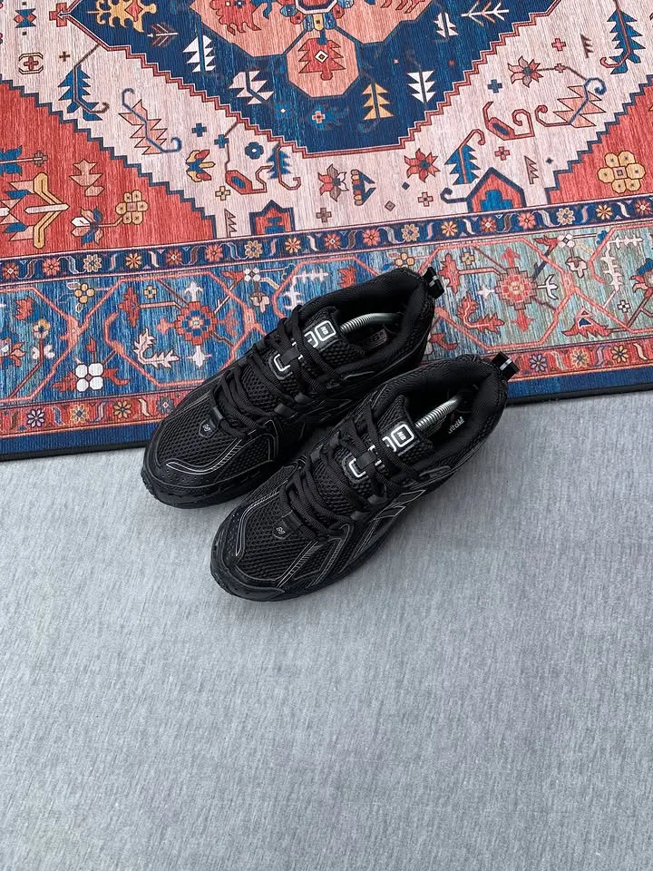 New Balance 1906R Black Silver Metallic