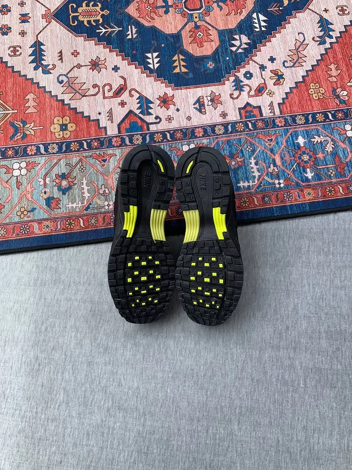 Nike P-6000