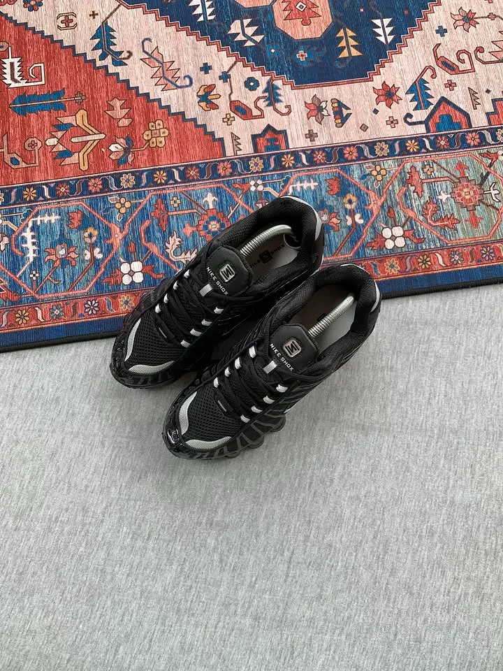 Nike Shox TL Off Noir Black metallic silver