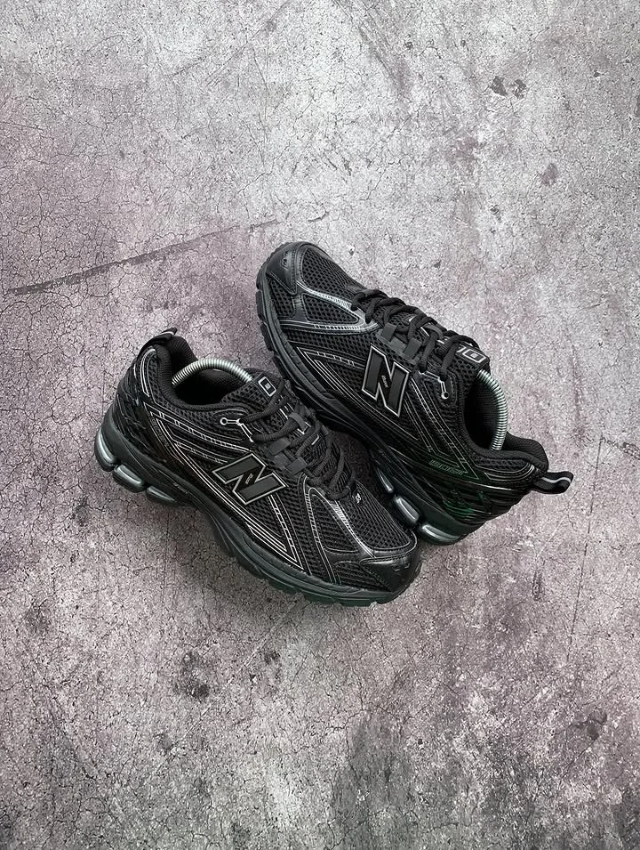 New Balance 1906R Black Silver metallic