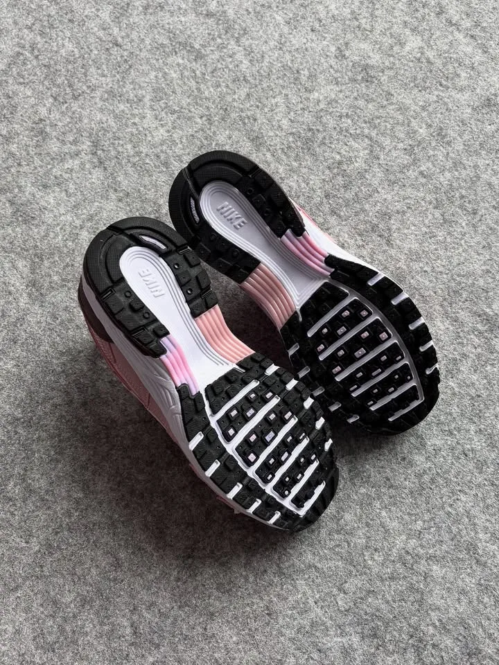 Nike P-6000
