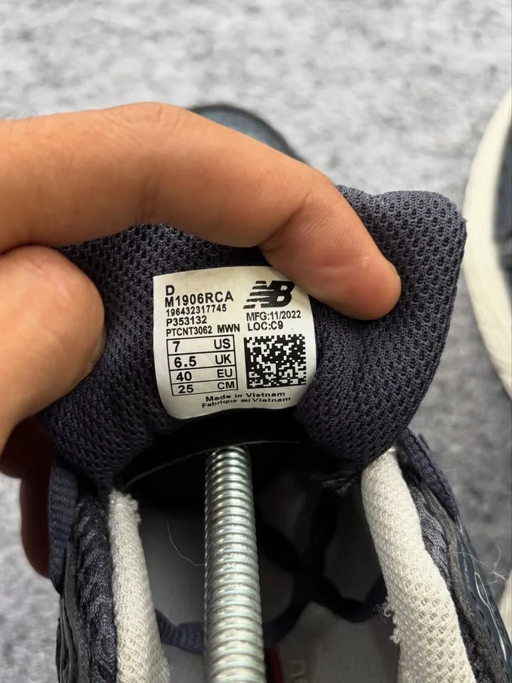 New balance 1906R