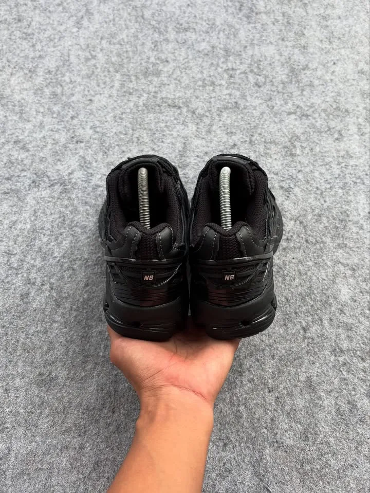 New balance 1906R