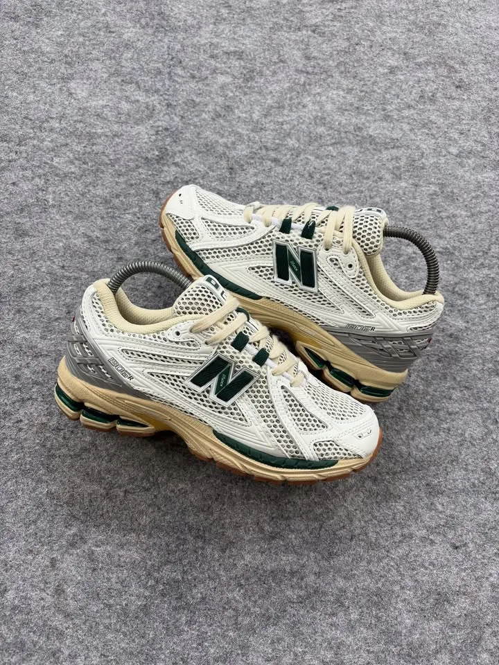 New balance 1906R